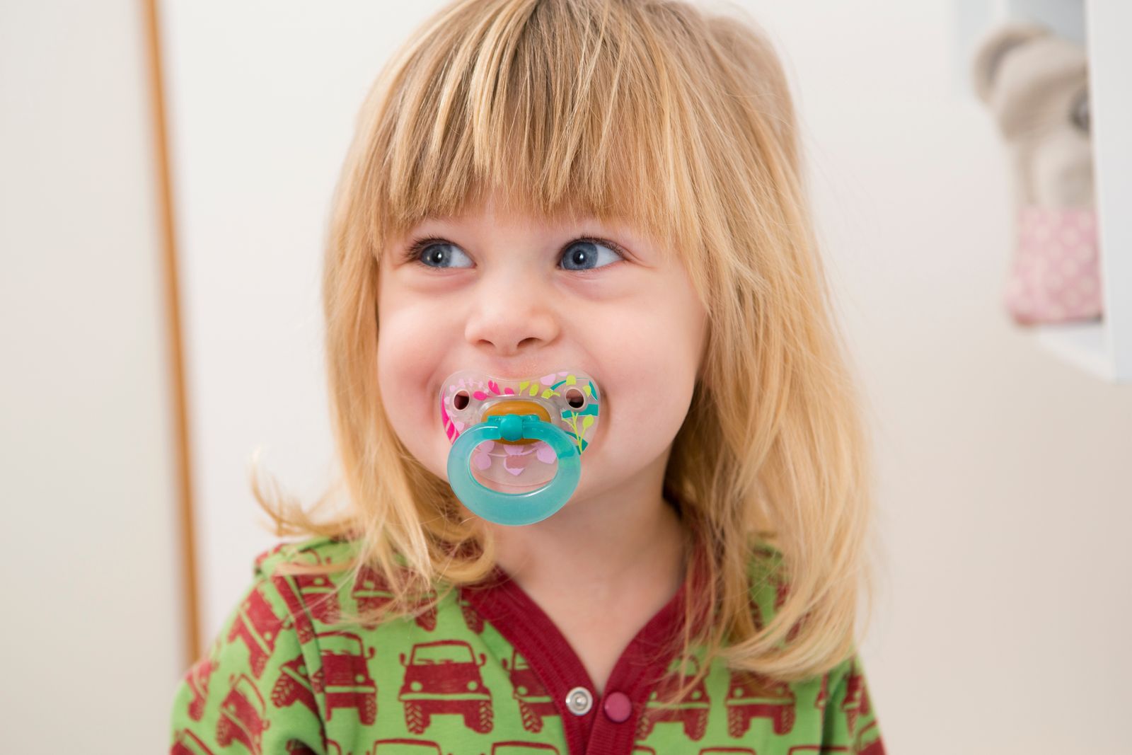 Thumb Sucking, Pacifiers, and Teeth: When Should Calgary Parents Be Concerned?